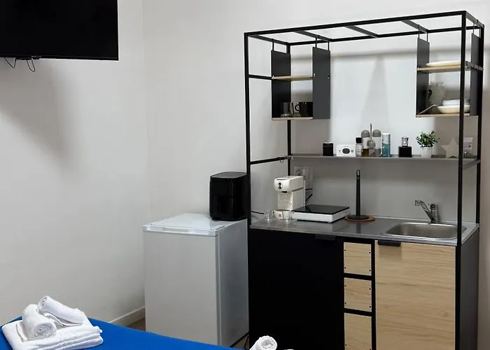 Aparthotel Blu Mediterraneo 2 Bedrooms & 2 Bathrooms 3*